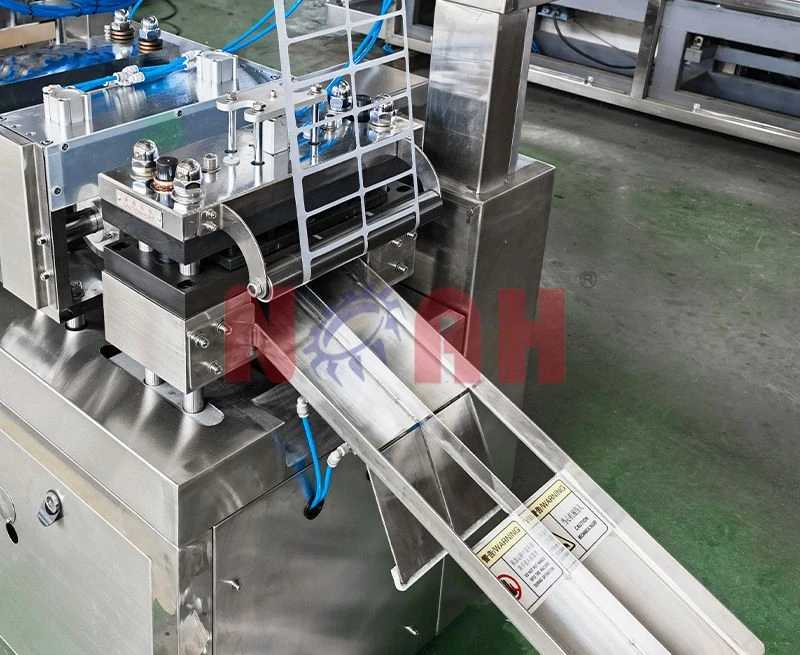 Machine d'emballage sous blister &agrave; plaques plates DPB-260/320