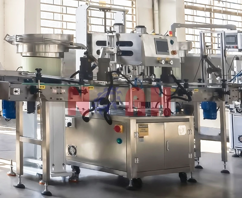 Ligne de machines de remplissage et de bouchage de liquides FCM