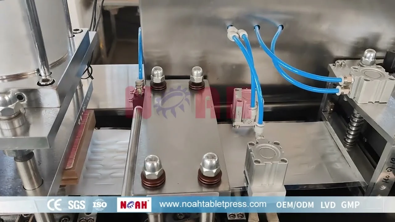 Machine d'emballage sous blister &agrave; plaques plates DPB-150