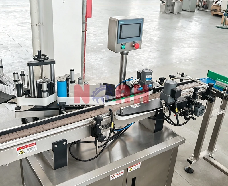 Machine de conditionnement de poudre de scellage arri&egrave;re &agrave; plusieurs voies HDCK-P1